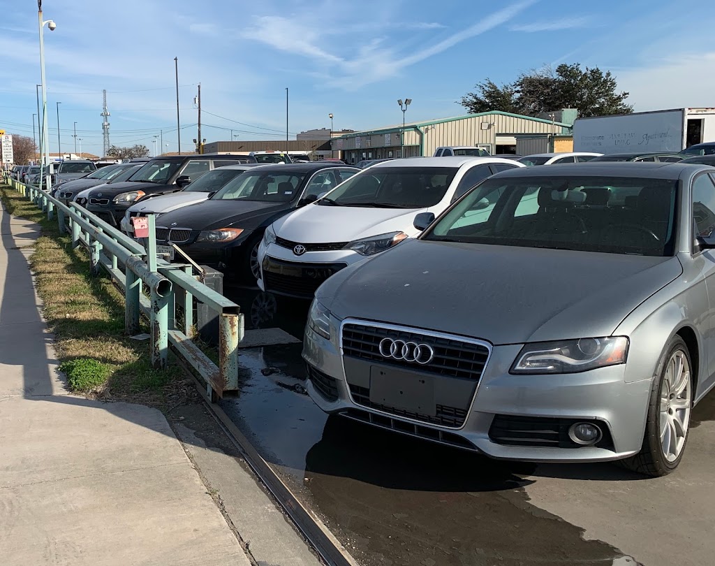 2 Amigo Auto Sale | 3112 E Abram St #120, Arlington, TX 76010 | Phone: (682) 552-3745