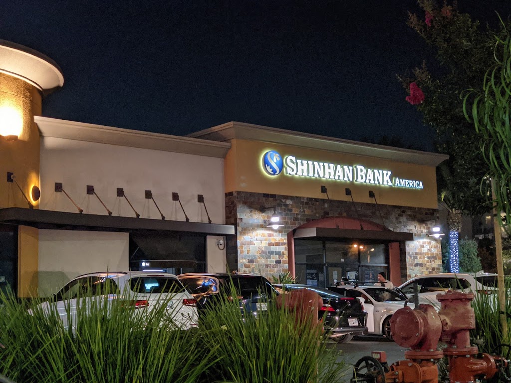 Shinhan Bank America - Irvine Branch 신한은행 | 2730 Alton Pkwy #111, Irvine, CA 92606 | Phone: (949) 660-0505