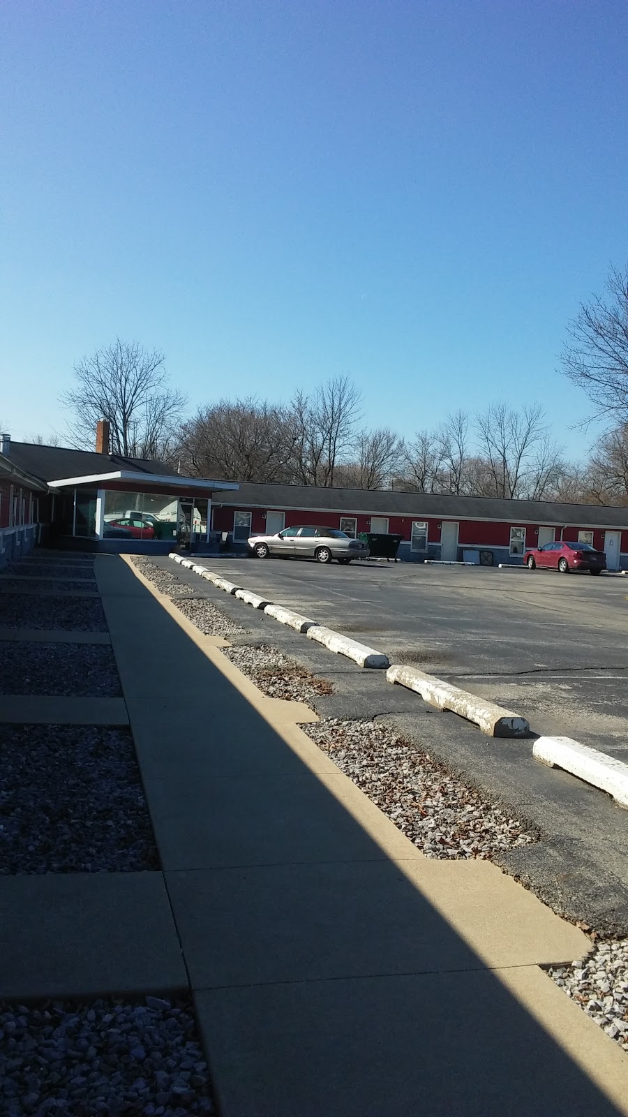 Richmond Motel | 703 E Main St, Centerville, IN 47330, USA | Phone: (765) 855-5616