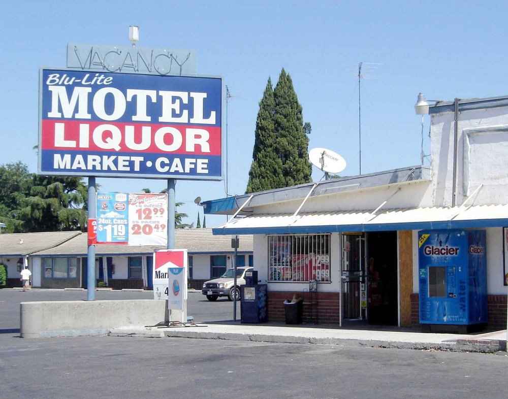 Blu-lite Motel | 258 Frontage Rd, Ripon, CA 95366, USA | Phone: (209) 599-3214