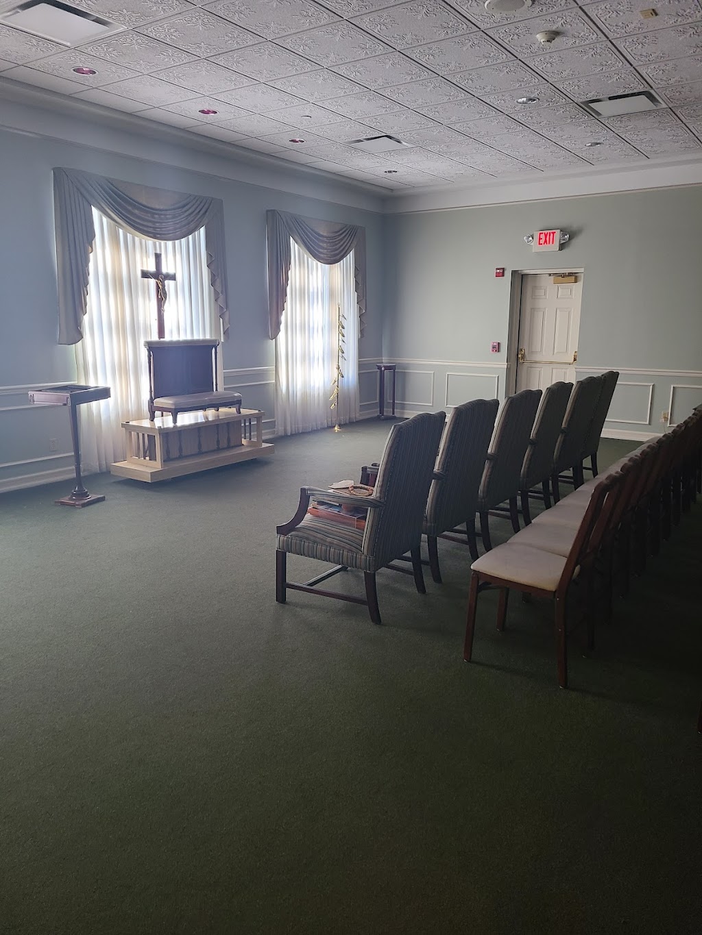 Park Funeral Chapels | 2175 Jericho Turnpike, New Hyde Park, NY 11040, USA | Phone: (516) 747-4300