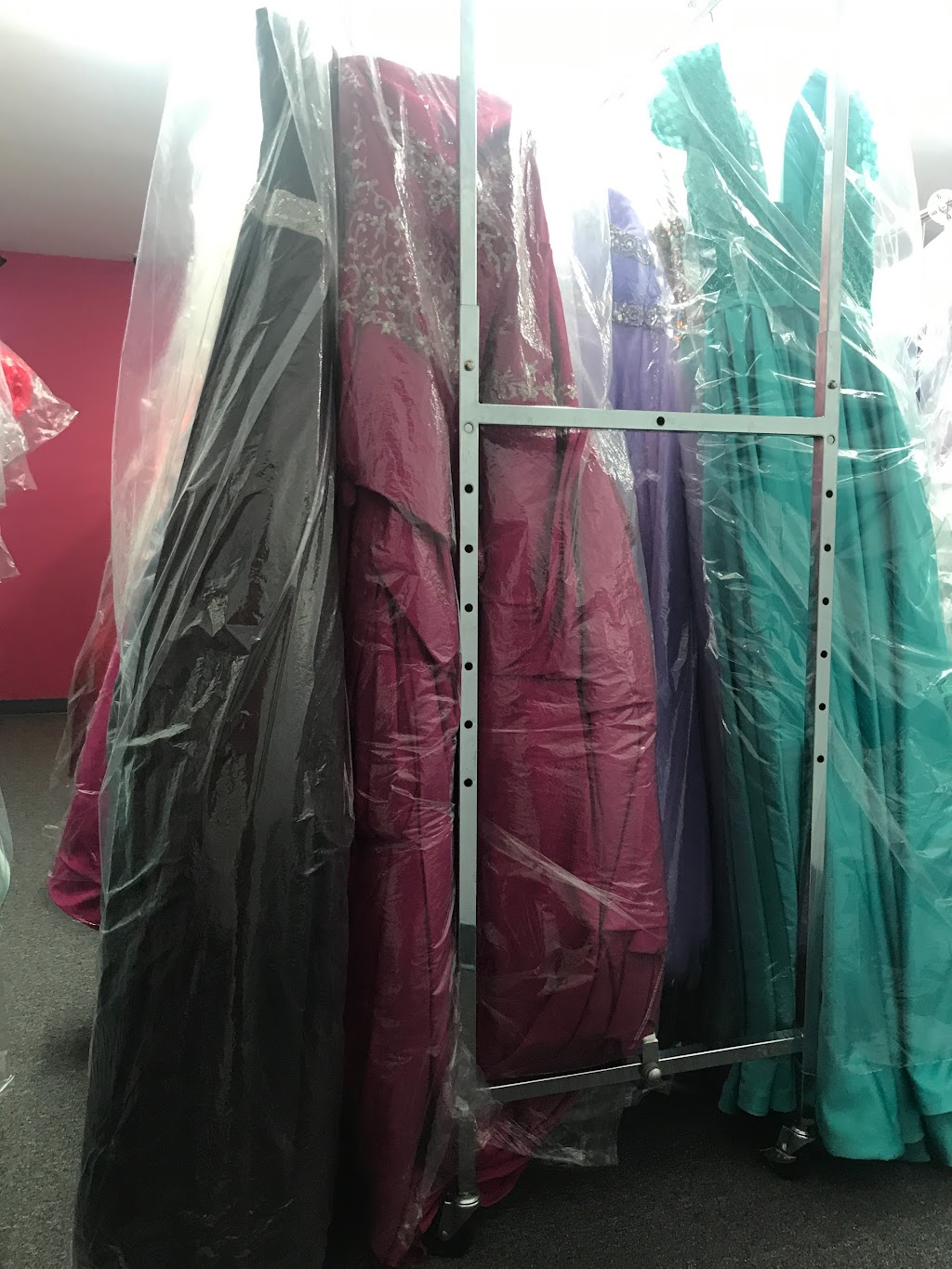 Rent-A-Gown Formals | 486 County Line Rd, Trafford, AL 35172, USA | Phone: (205) 681-4960