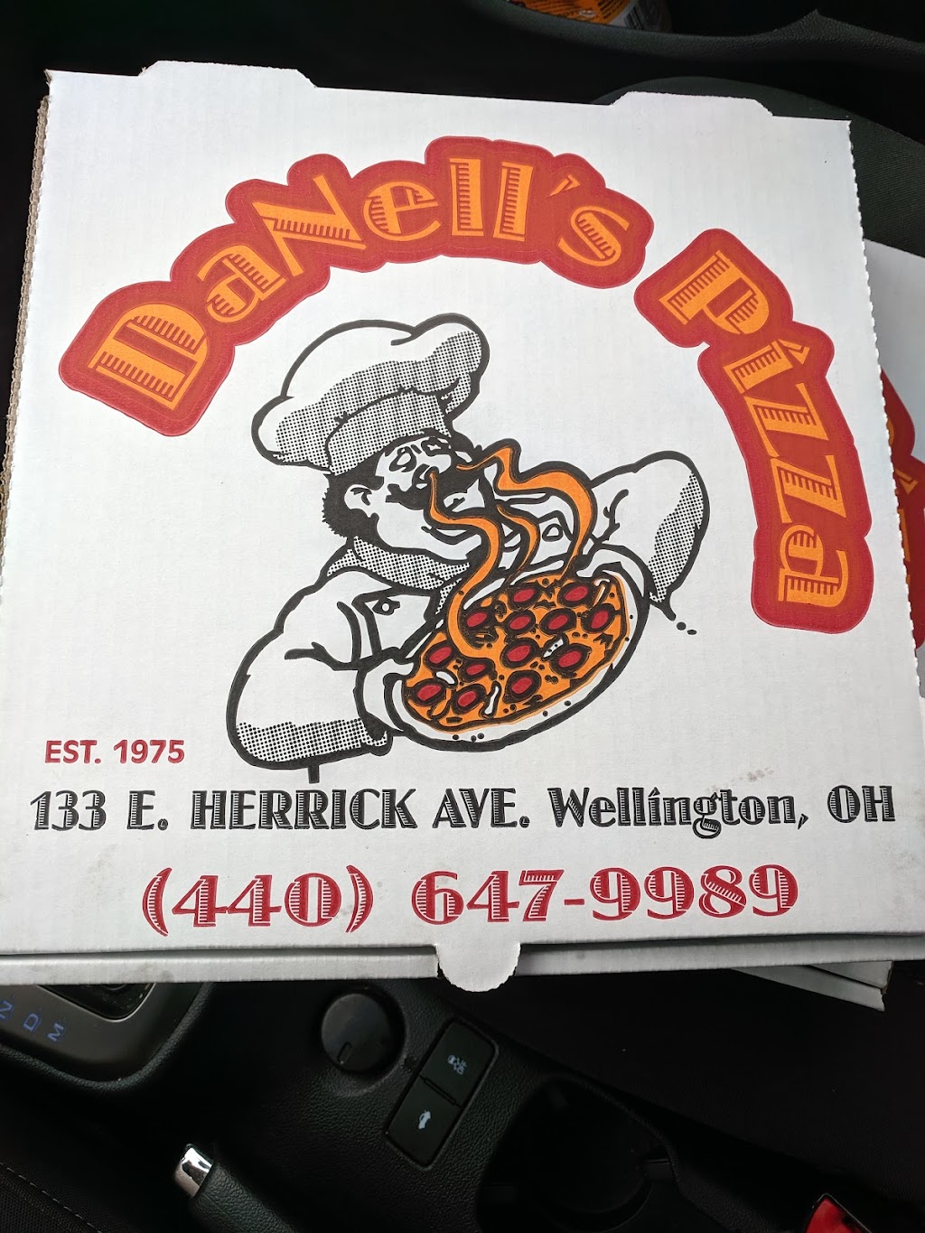 DaNells Pizza | 133 E Herrick Ave, Wellington, OH 44090, USA | Phone: (440) 647-9989