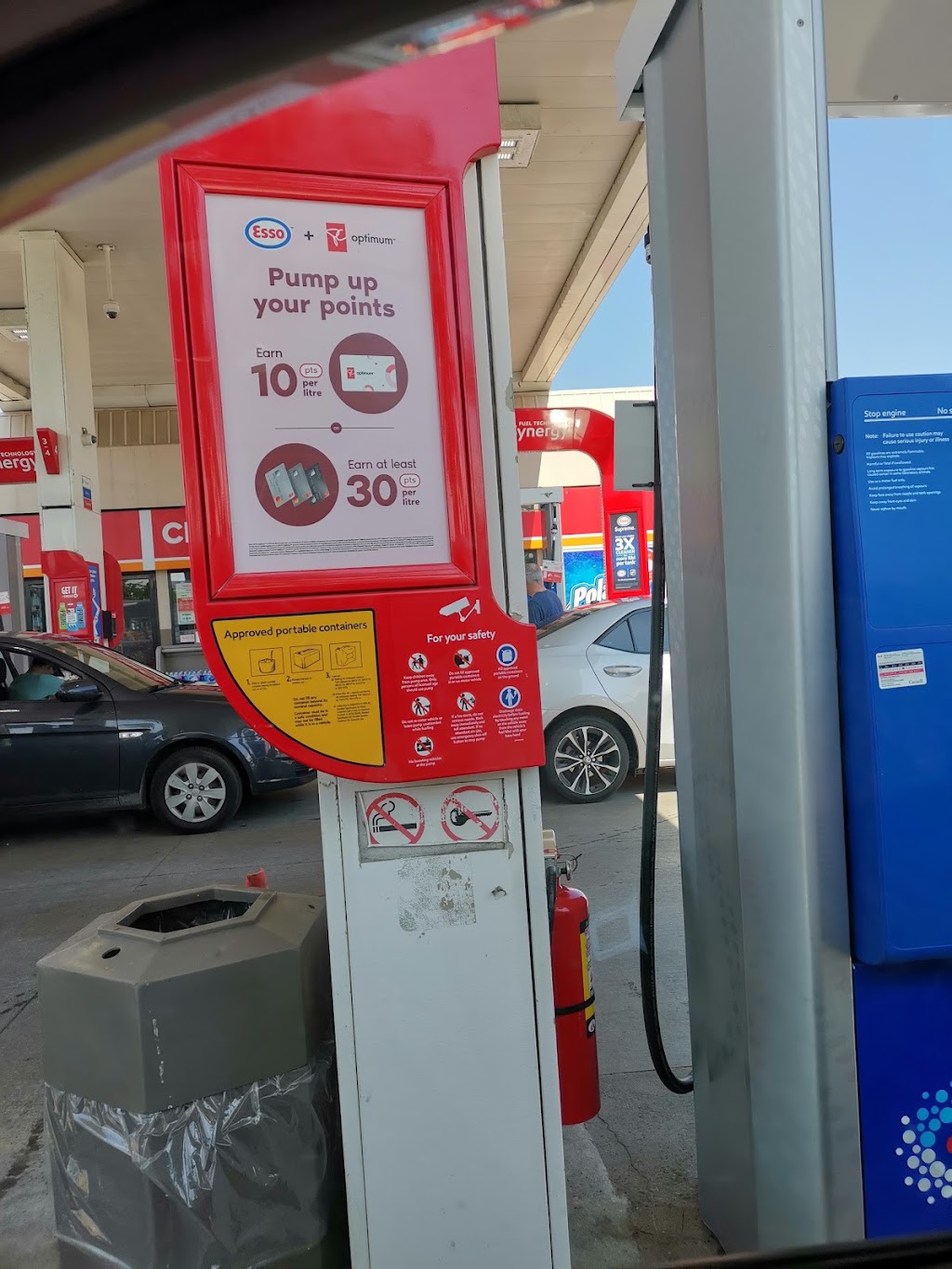 Esso | 408 Ontario St, St. Catharines, ON L2R 5L9, Canada | Phone: (905) 682-6141