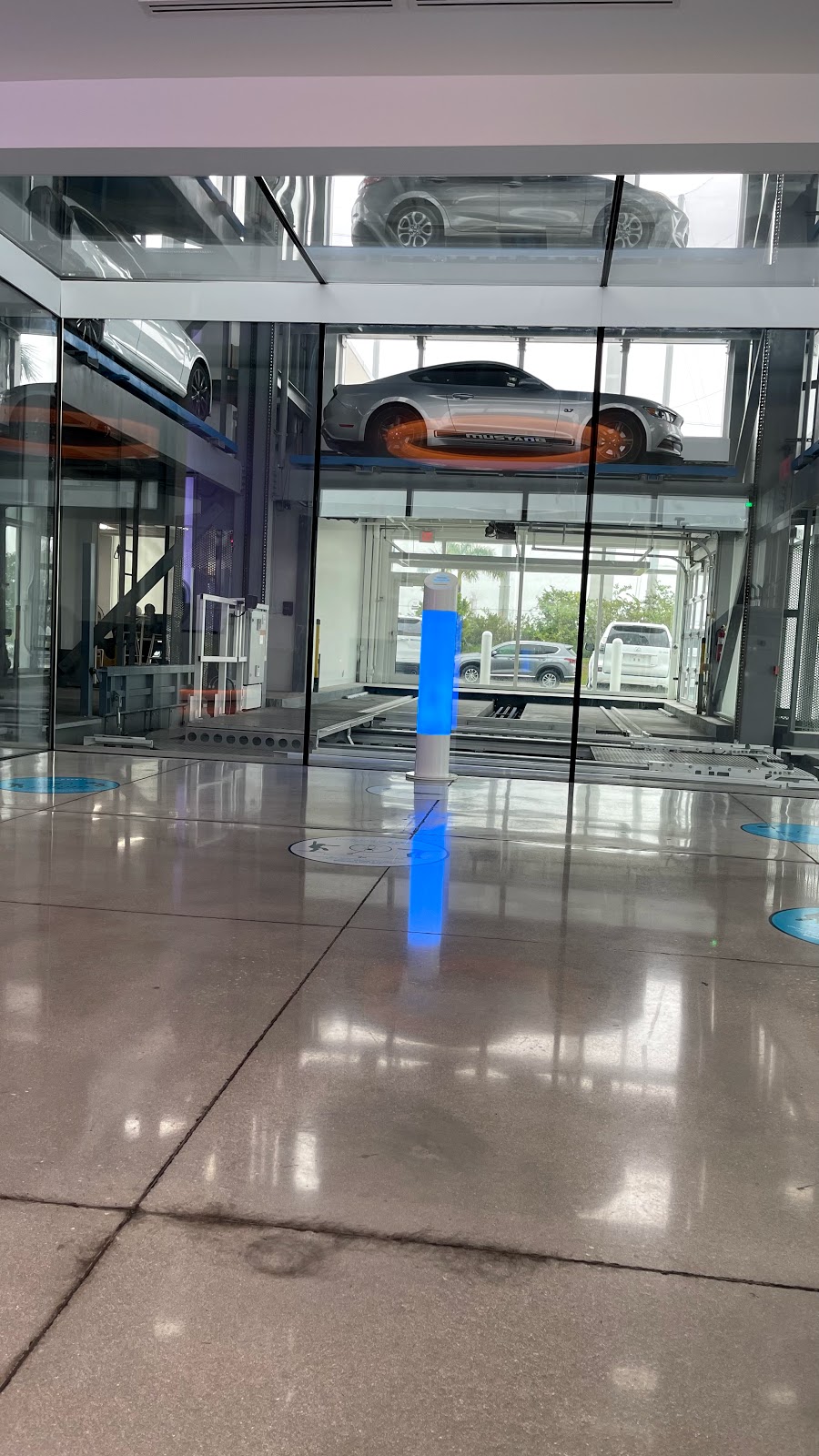 Carvana Miami | 2150 NW 117th Pl, Miami, FL 33182, USA | Phone: (800) 333-4554