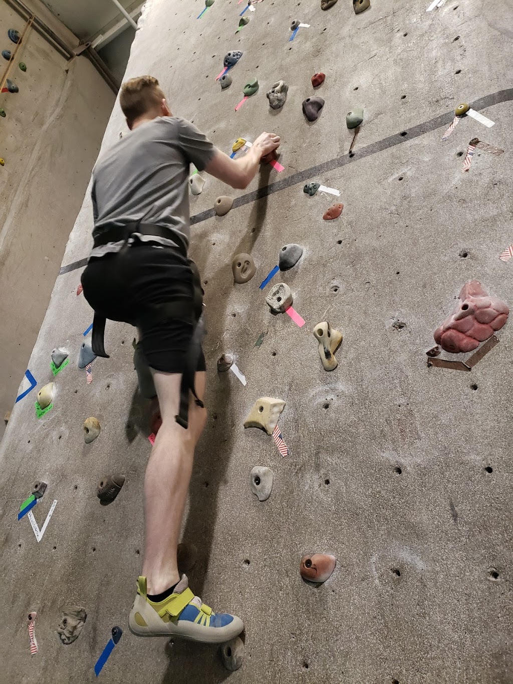 Rock Gem Climbing Center | 4300 Blue Lick Rd, Louisville, KY 40229, USA | Phone: (502) 475-4367