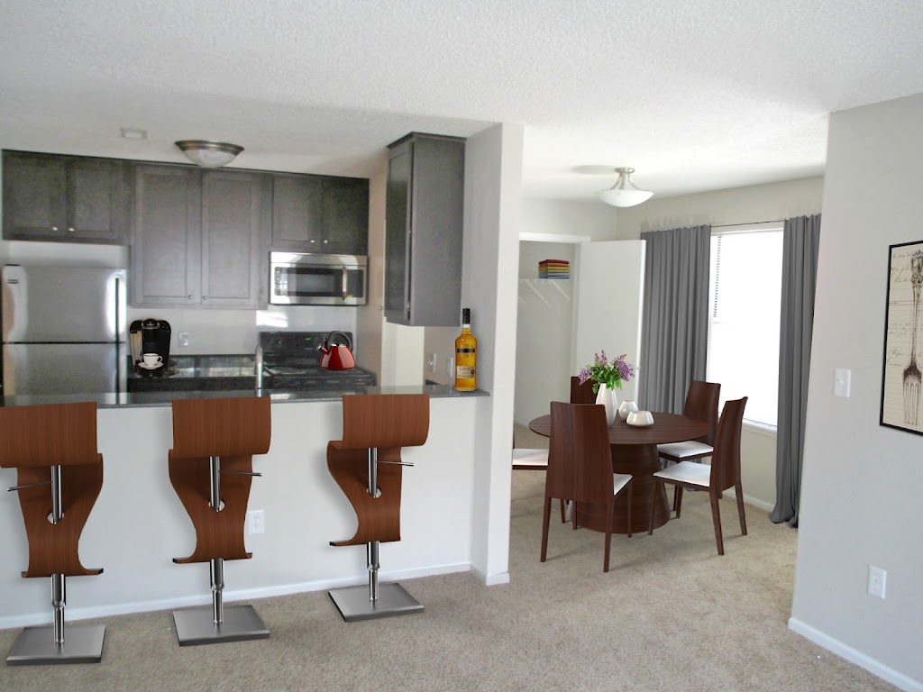 Devonshire Apartments | 10310 Devonshire Rd, Minneapolis, MN 55431, USA | Phone: (952) 884-1110