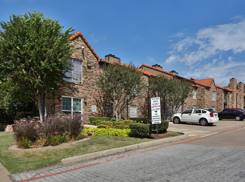 The Crosby | 6001 Oakland Hills Dr, Fort Worth, TX 76112, USA | Phone: (817) 507-3601