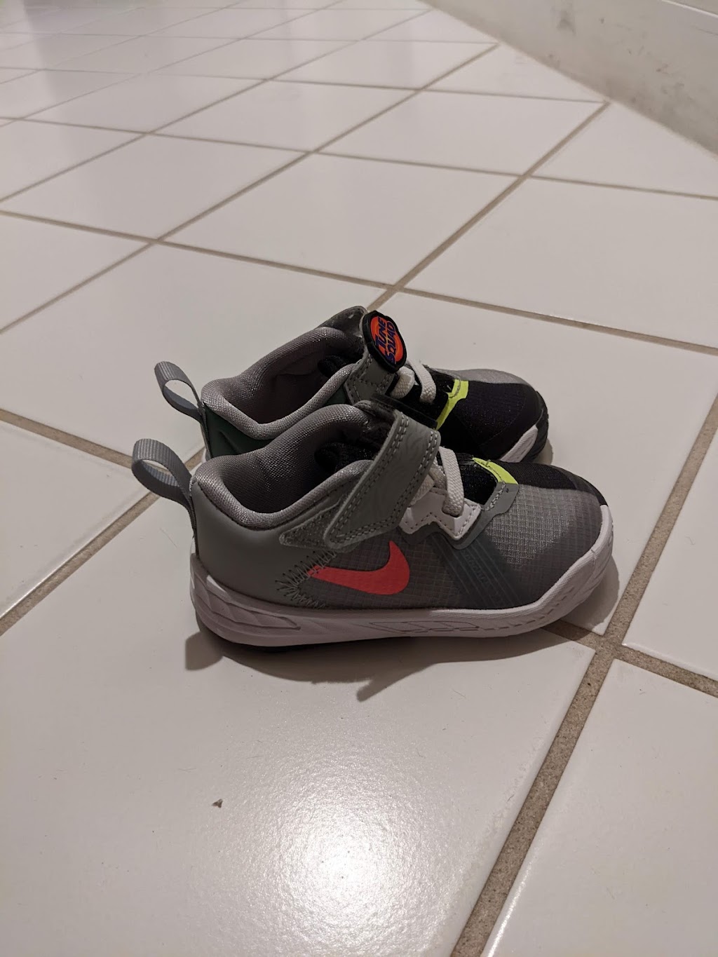 Kids Foot Locker | 140 University Town Center Dr Ste 113, Sarasota, FL 34243, USA | Phone: (941) 702-6306