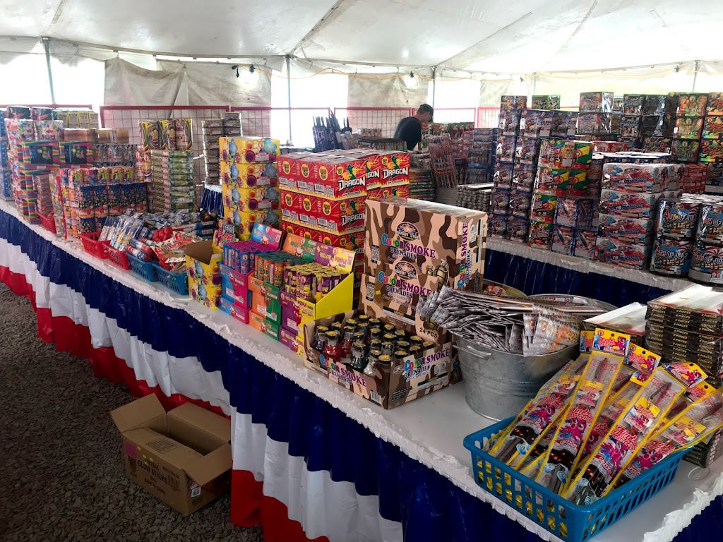 Thunderstruck Fireworks | 3750 Maysville Rd, Carlisle, KY 40311, USA | Phone: (859) 954-1307