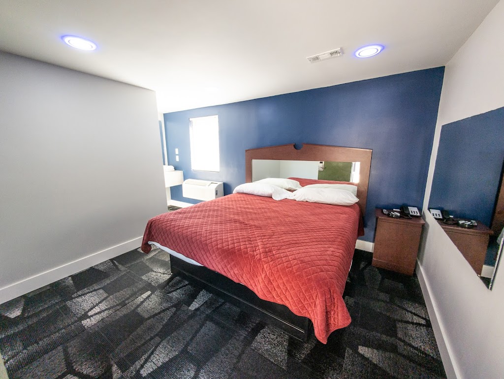 Royal Budget Inn | 6016 Collinsville Rd #1, East St Louis, IL 62201, USA | Phone: (618) 874-4451