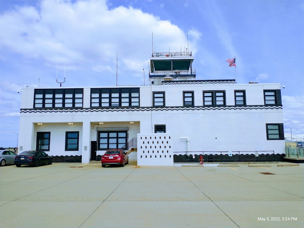 Air Traffic Control - FAA | Allegheny County Airport, West Mifflin, PA 15122, USA | Phone: (412) 461-4388