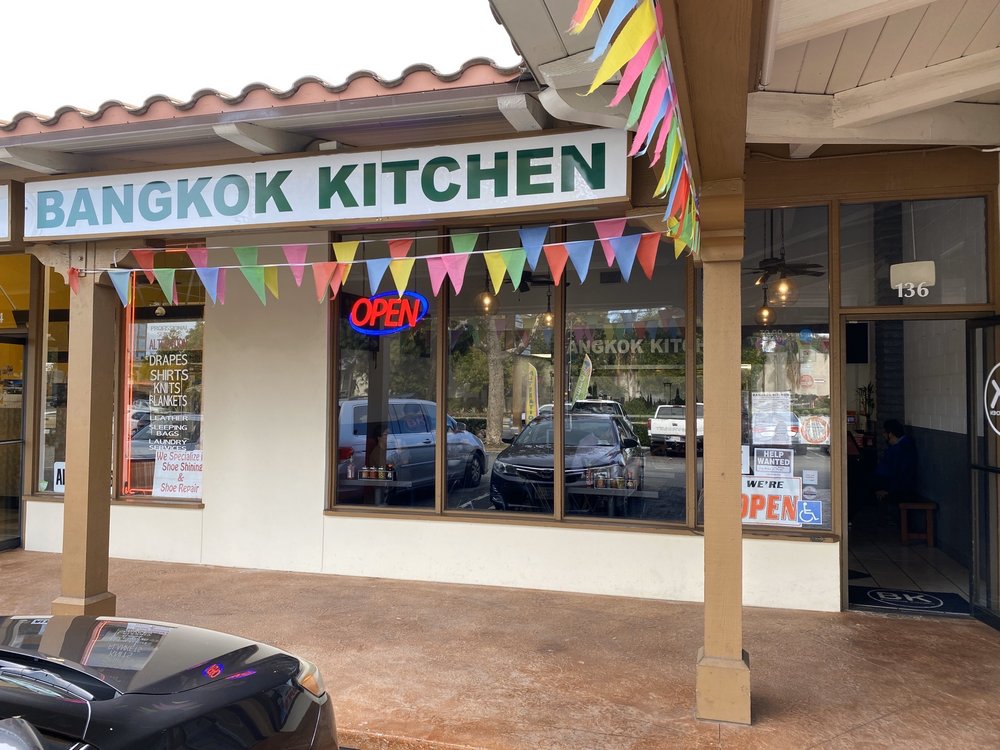 Bangkok Kitchen | 136 W MacArthur Blvd, Santa Ana, CA 92707, USA | Phone: (657) 235-8055