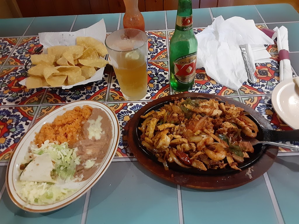 Tequila Mexican Restaurant | 835 N Market St, Waterloo, IL 62298, USA | Phone: (618) 939-1999