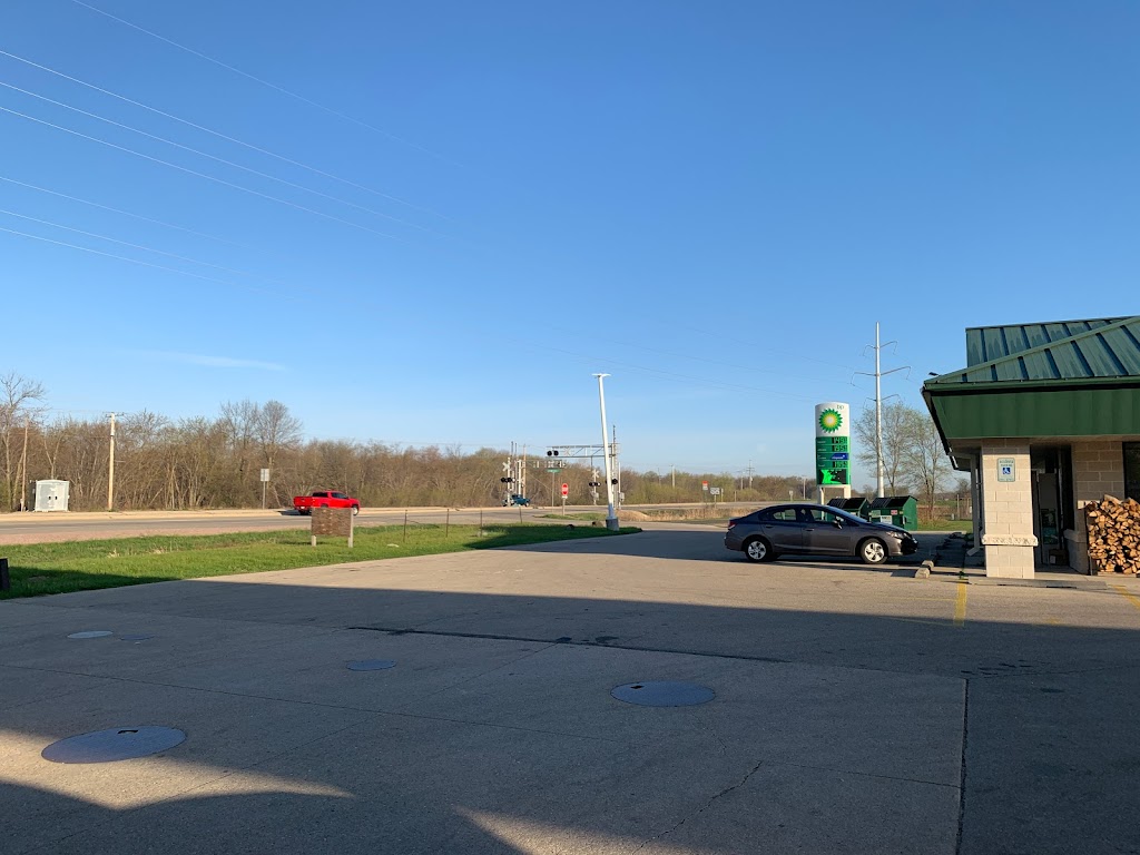 bp | W8425 Crawford Rd, Portage, WI 53901, USA | Phone: (608) 742-5911