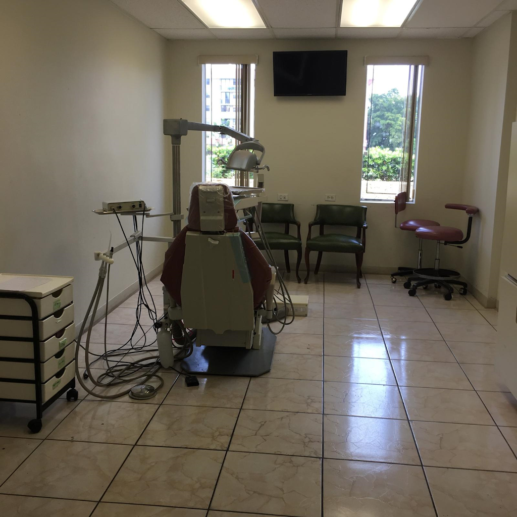 C & C Dental, Inc. Dr. Silvia Casas DDS | 951 NE 167th St #104, North Miami Beach, FL 33162, USA | Phone: (305) 493-9371