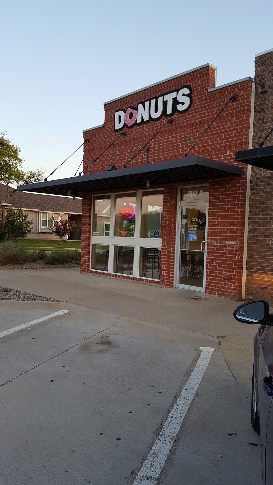 Midtowne Donuts | 501 George Hopper Rd, Midlothian, TX 76065, USA | Phone: (972) 775-7537