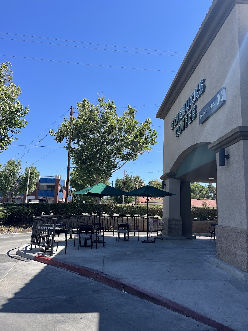 Starbucks | Challenger Center, 805 E Ave K, Lancaster, CA 93535, USA | Phone: (661) 940-0992