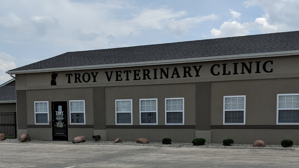 Troy Veterinary Clinic | 616 Edwardsville Rd, Troy, IL 62294, USA | Phone: (618) 667-3820