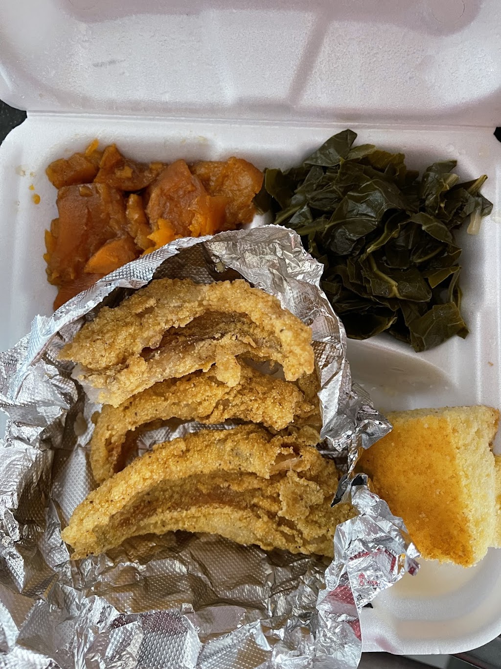 La Glorys Soul Food Café | 3350 Allegheny Ave, Columbus, OH 43209, USA | Phone: (614) 237-5844