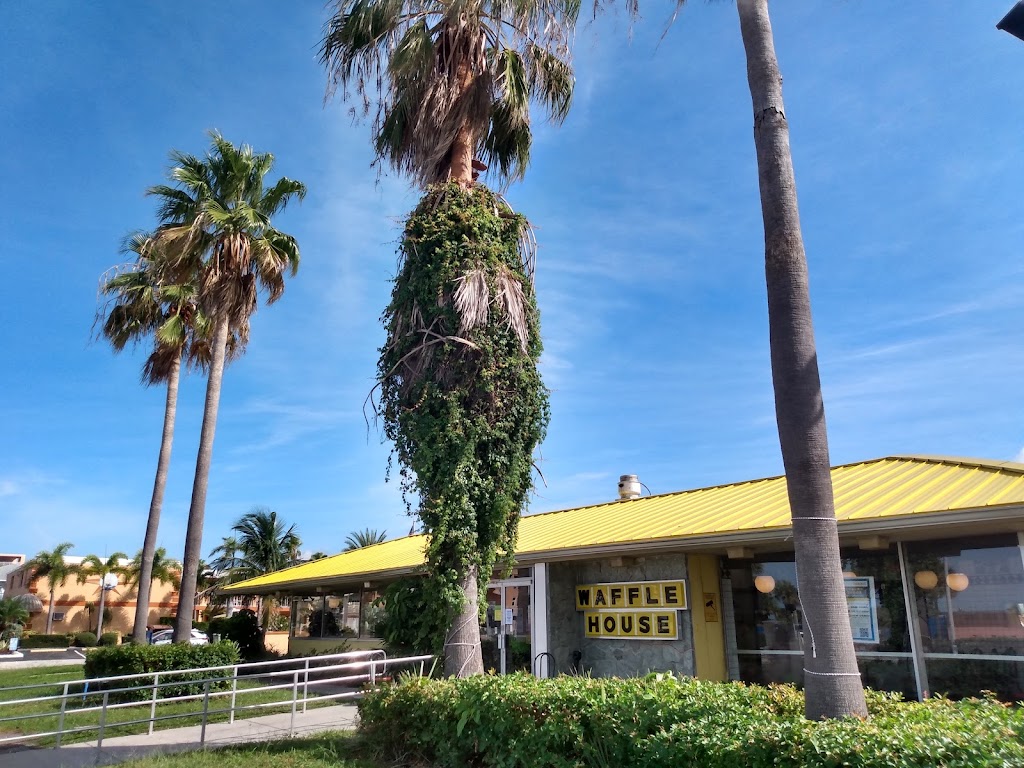 Waffle House | 11185 Gulf Blvd, Treasure Island, FL 33706, USA | Phone: (727) 363-1552