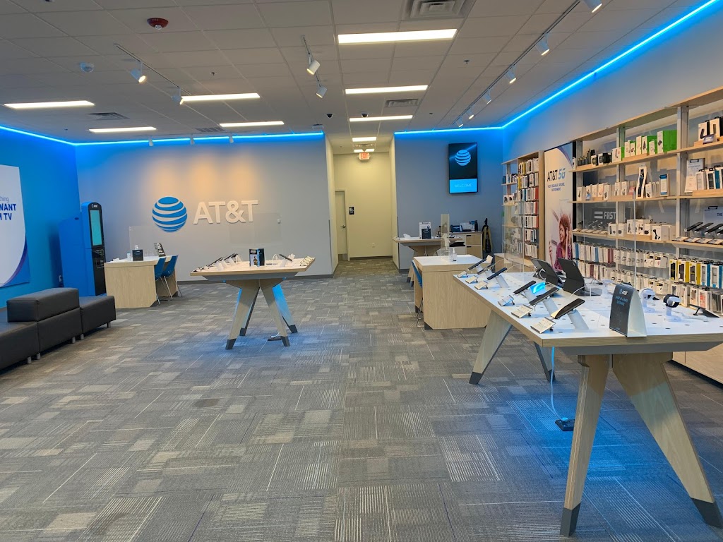 AT&T Store | 760 N Chestnut St, Chaska, MN 55318, USA | Phone: (952) 361-0731