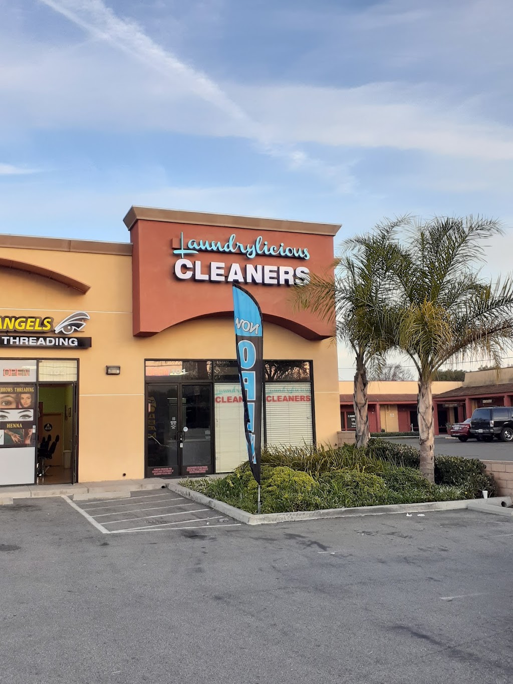 Laundrylicious Dry Cleaners Whittier | 15010 Mulberry Dr, Whittier, CA 90604, USA | Phone: (714) 576-8656