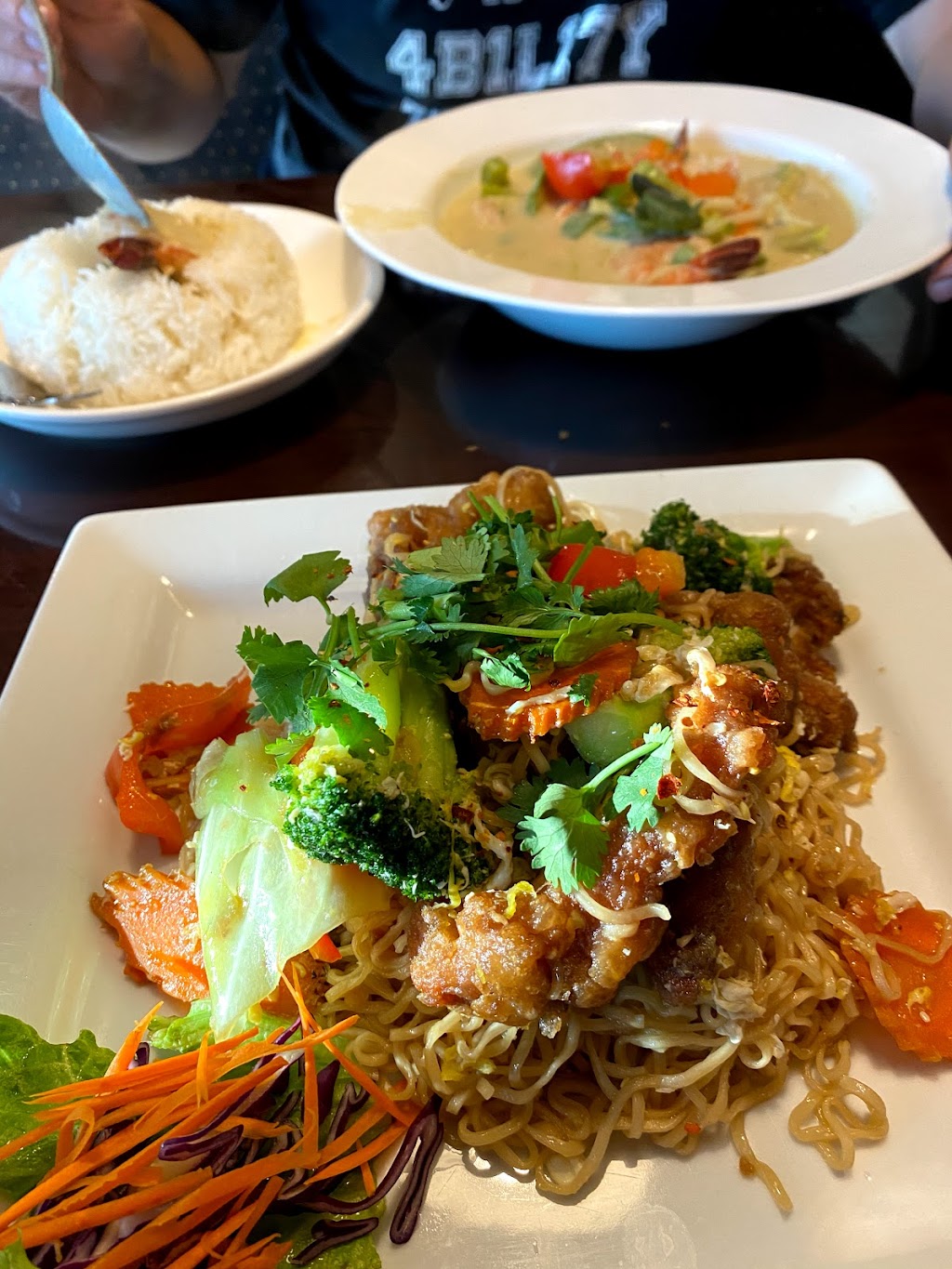 Bua Thai Fusion | 8011 20th St SE, Lake Stevens, WA 98258 | Phone: (425) 374-3889