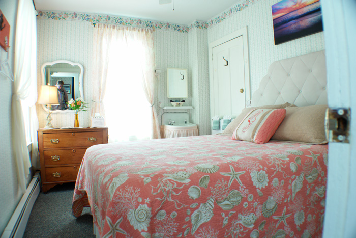 The Inn At The Shore | 301 4th Ave, Belmar, NJ 07719, USA | Phone: (732) 681-3762
