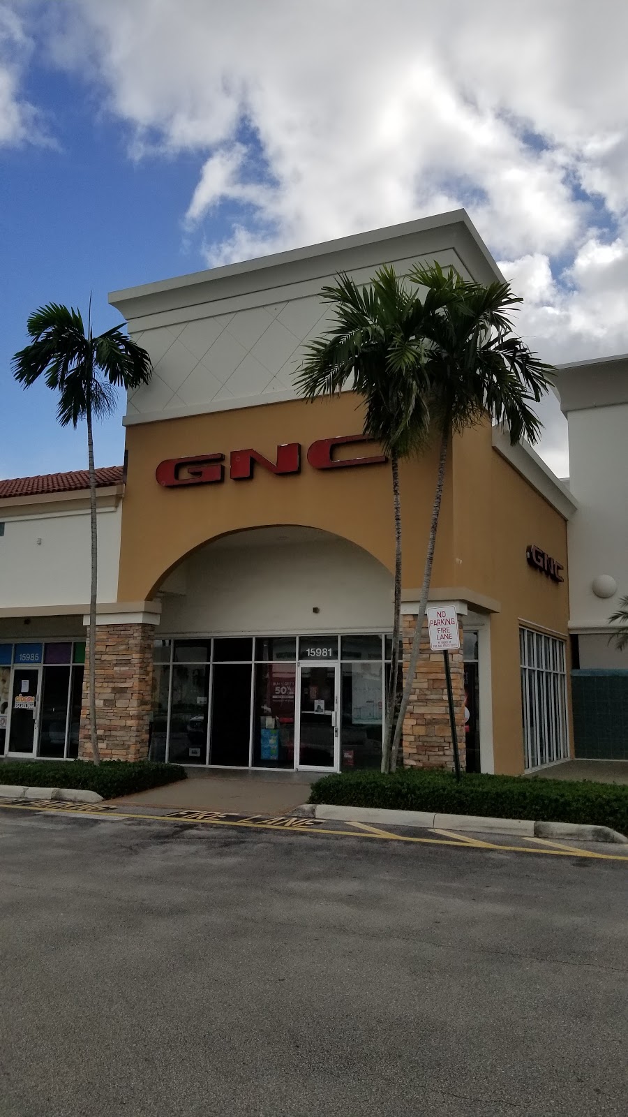 GNC | 15981 Pines Blvd, Pembroke Pines, FL 33027, USA | Phone: (954) 704-1000