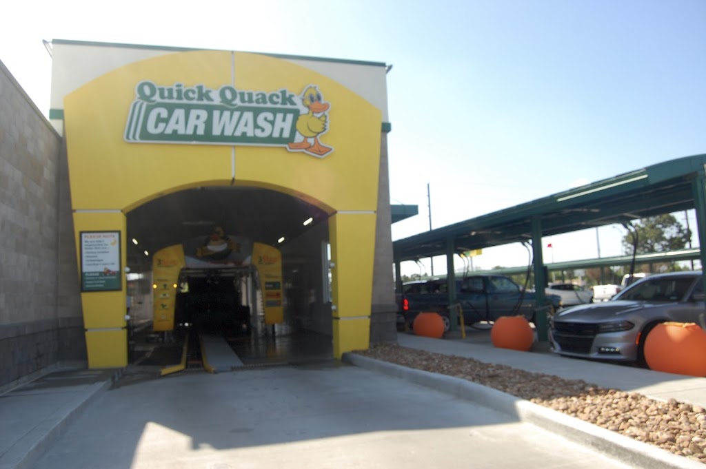 Quick Quack Car Wash | 8250 N Hwy 146, Baytown, TX 77523, USA | Phone: (281) 869-3530