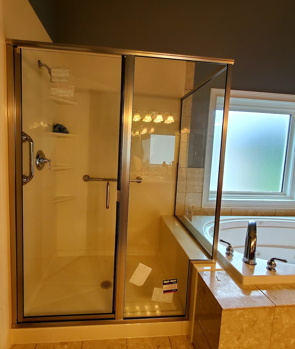 Keystone Shower & Hospitality Glass | 1040 Corporate Ln, Murrysville, PA 15632, USA | Phone: (412) 607-4414