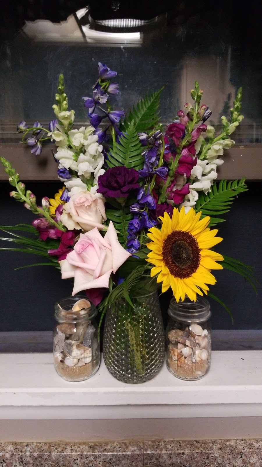 The Mayflower Florist | 2232 Darlington Rd, Beaver Falls, PA 15010, USA | Phone: (724) 847-1500