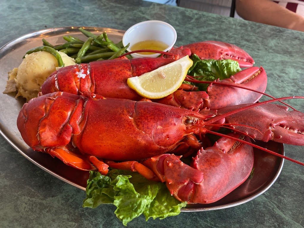 The Columns | 601 Ocean Ave N, Avon-By-The-Sea, NJ 07717, USA | Phone: (732) 988-3213