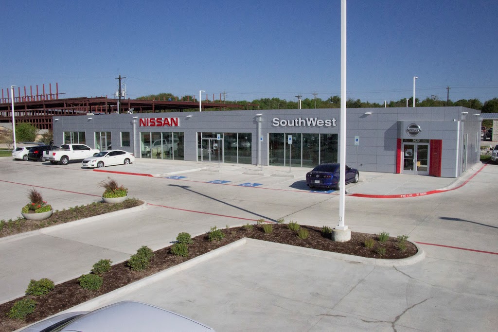 SouthWest Nissan Pre-Owned | 3025 Fort Worth Hwy, Weatherford, TX 76087, USA | Phone: (844) 242-5107