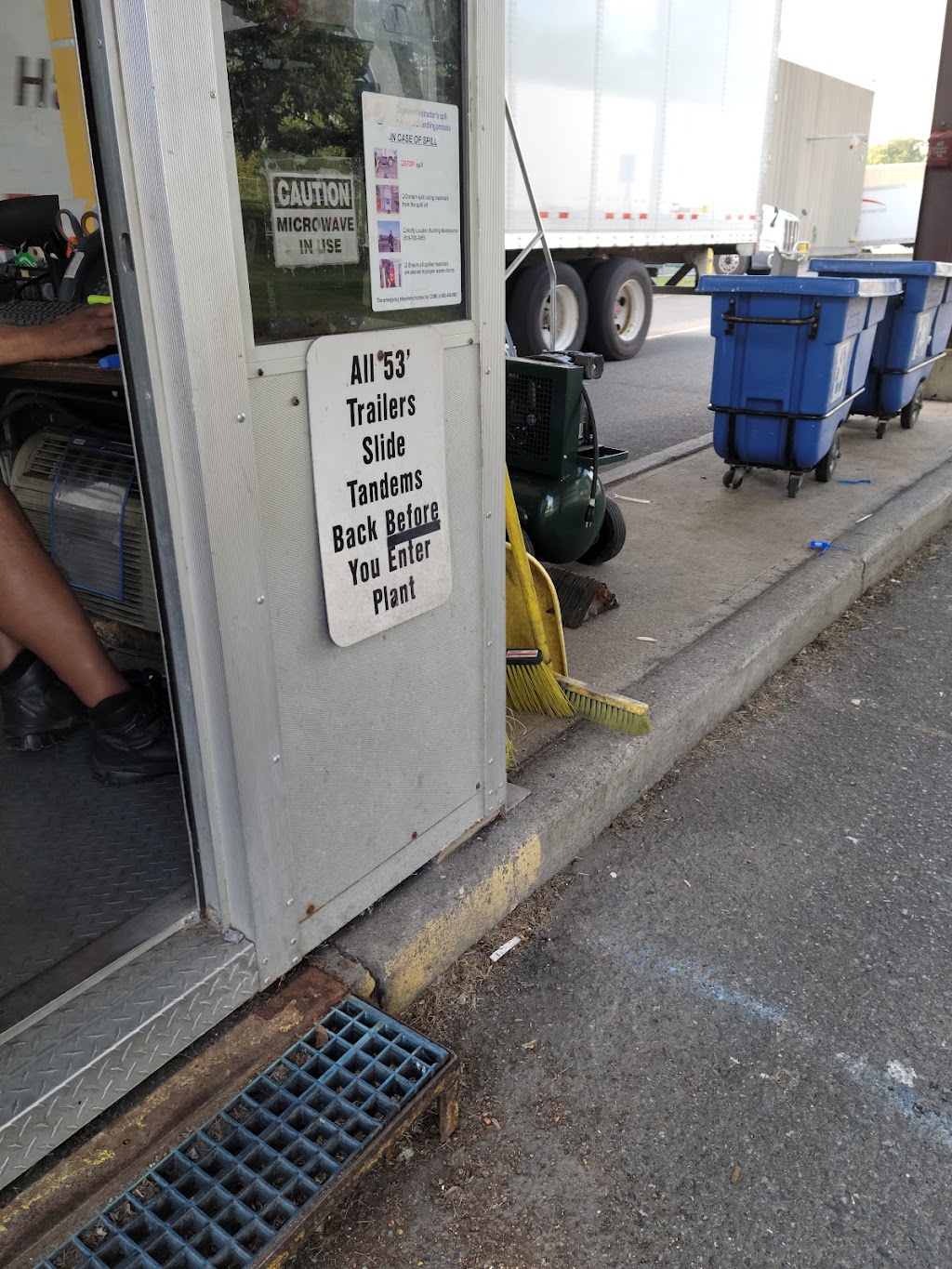 Pepsi Cola Bottling Albany | 1 Pepsi Cola Dr, Latham, NY 12110 | Phone: (518) 782-2400