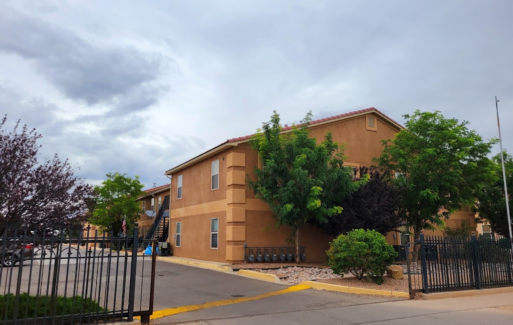 La Villa Belen Apartment | 1020 W Aragon Rd, Belen, NM 87002, USA | Phone: (505) 864-3669