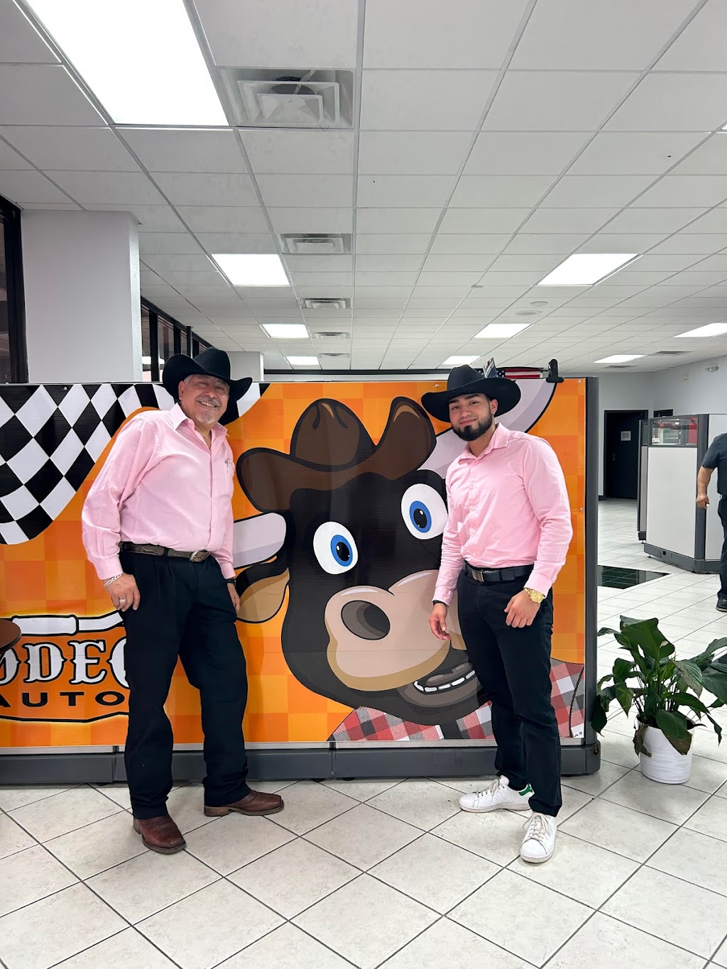 Rodeo Auto | 8224 North Fwy, Houston, TX 77037, USA | Phone: (713) 742-6320