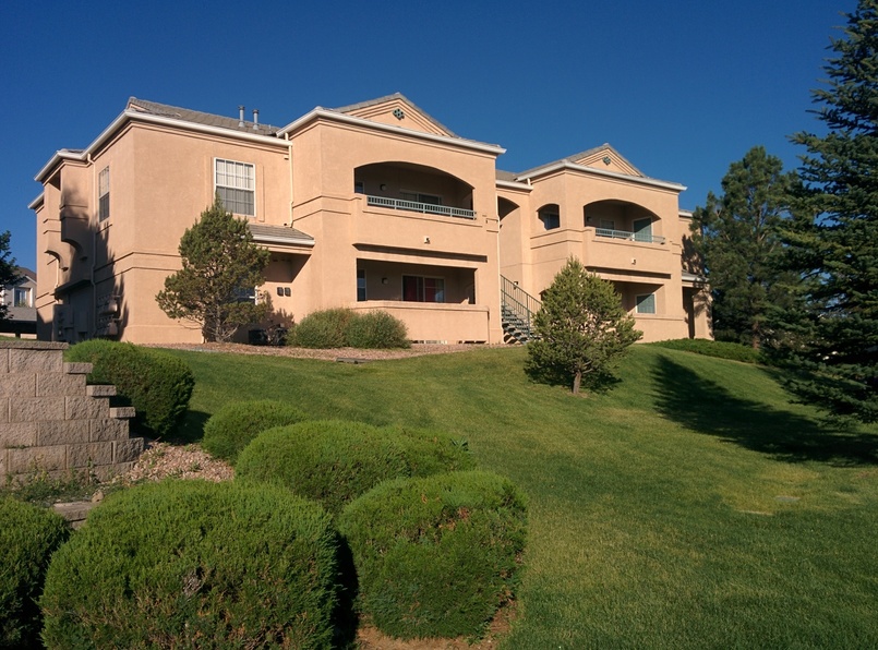 Pine Bluffs Apartments | 6470 Timber Bluff Point, Colorado Springs, CO 80918, USA | Phone: (719) 260-0184