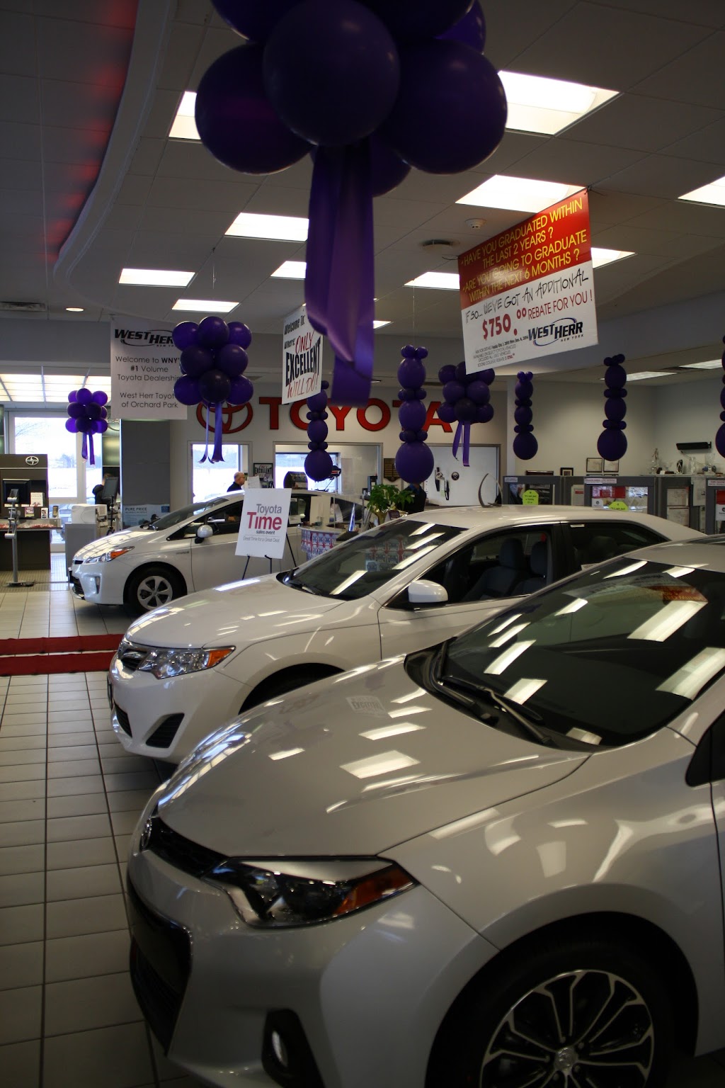 West Herr Toyota of Orchard Park | 4141 Southwestern Blvd, Orchard Park, NY 14127, USA | Phone: (716) 562-4470