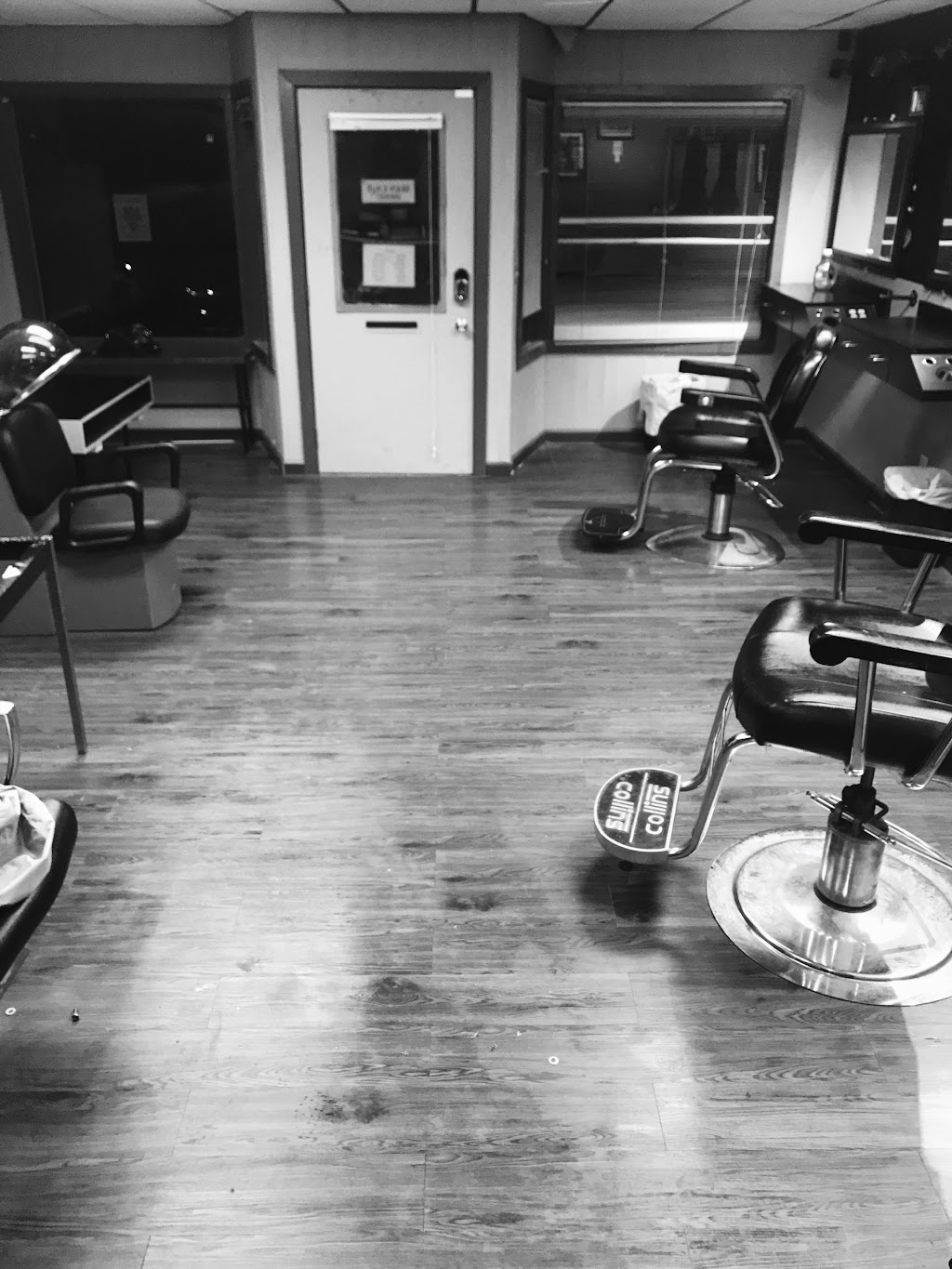 ManCave BarberShop | 989 Smith Ave S, West St Paul, MN 55118 | Phone: (651) 318-4993