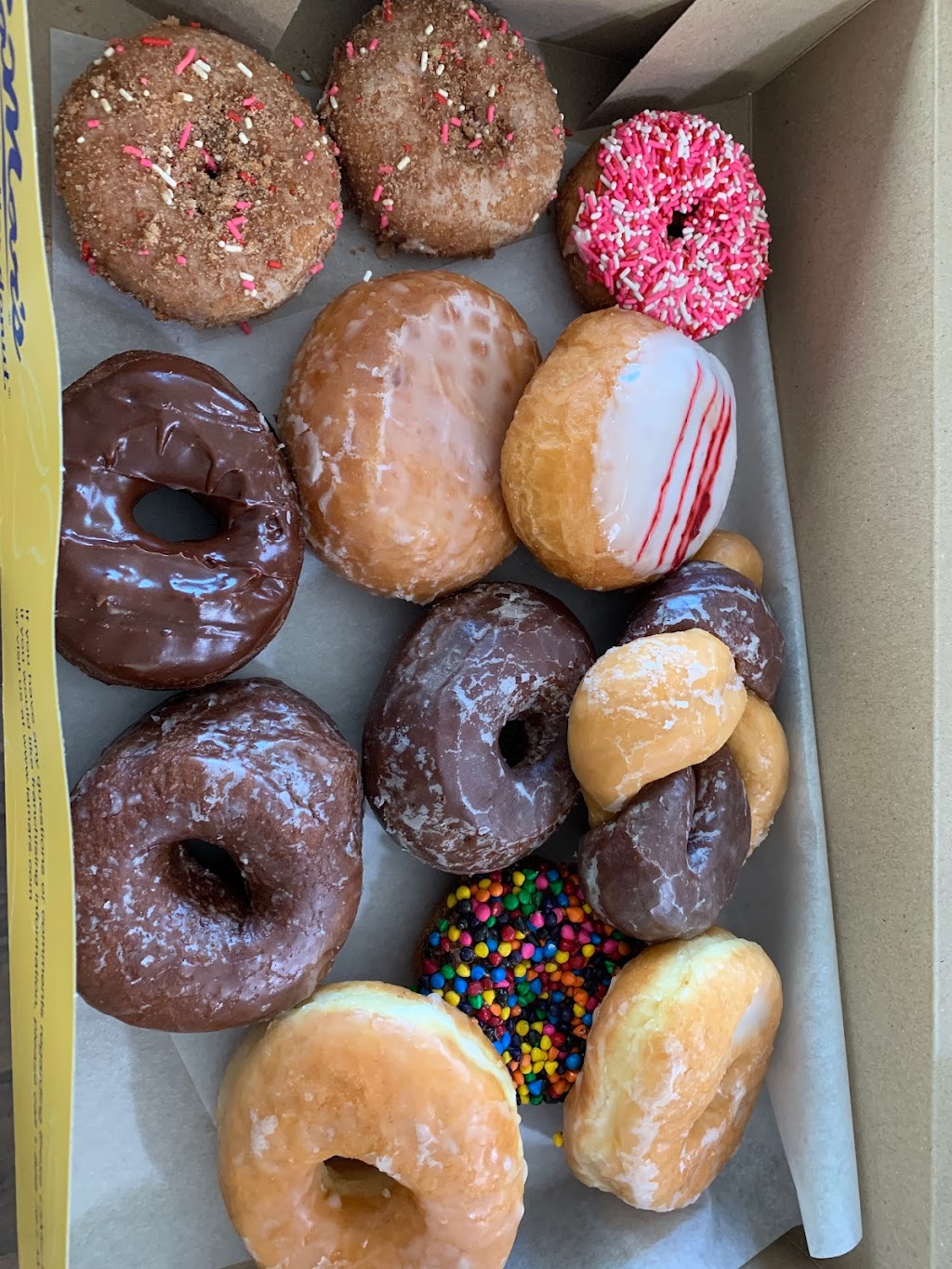 LaMars Donuts and Coffee | 17202 Audrey St, Omaha, NE 68136, USA | Phone: (402) 933-7444