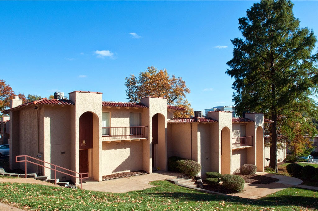 Cedar Trace Apartment Homes | 2000 McKelvey Hill Dr, Maryland Heights, MO 63043, USA | Phone: (314) 720-4820