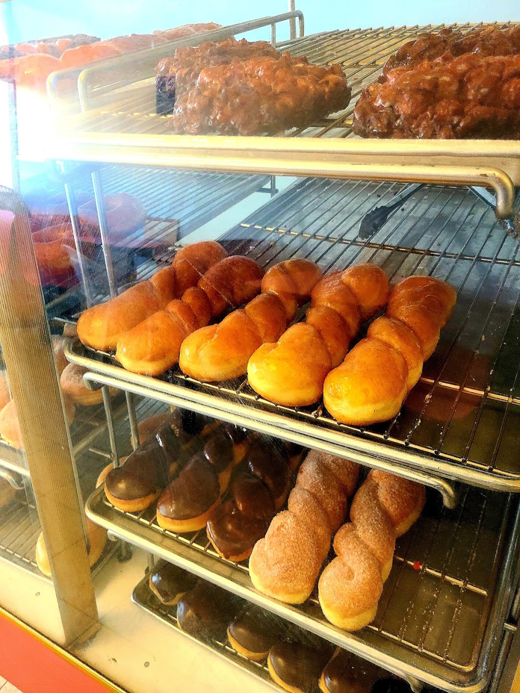 K Ds Donuts | 11875 Pigeon Pass Rd # D2, Moreno Valley, CA 92557, USA | Phone: (951) 485-9171