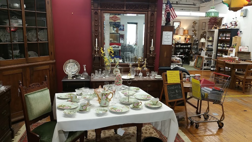 Gibsonville Antiques & Collectibles | 106 E Railroad Ave, Gibsonville, NC 27249, USA | Phone: (336) 446-0234