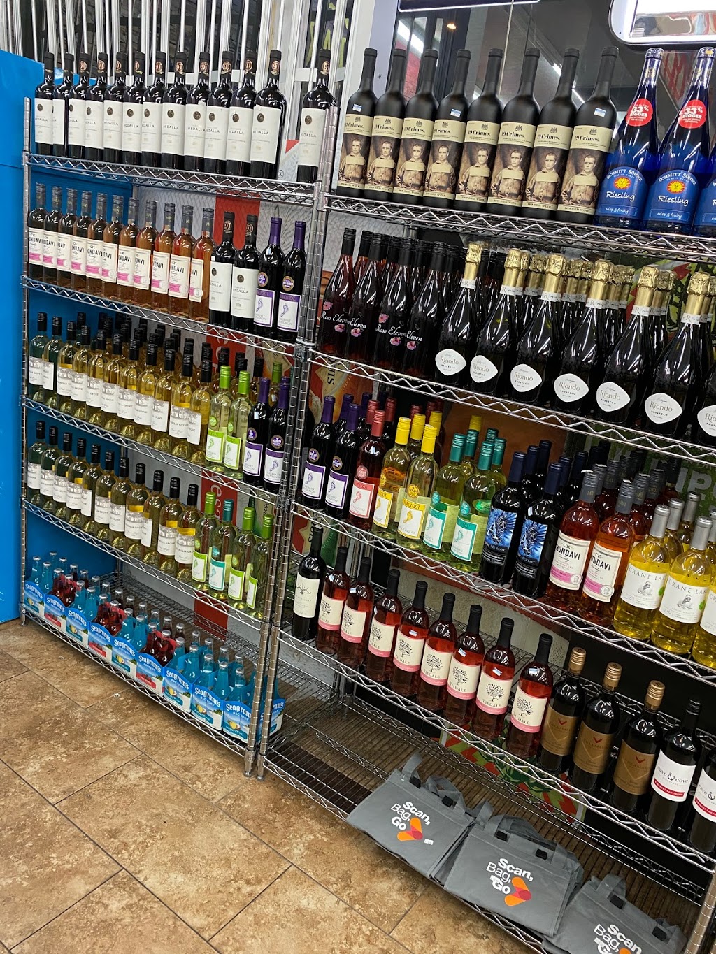 A1 Food Store & Beer and Wine | 13641 N 32nd St, Phoenix, AZ 85032, USA | Phone: (602) 765-1300