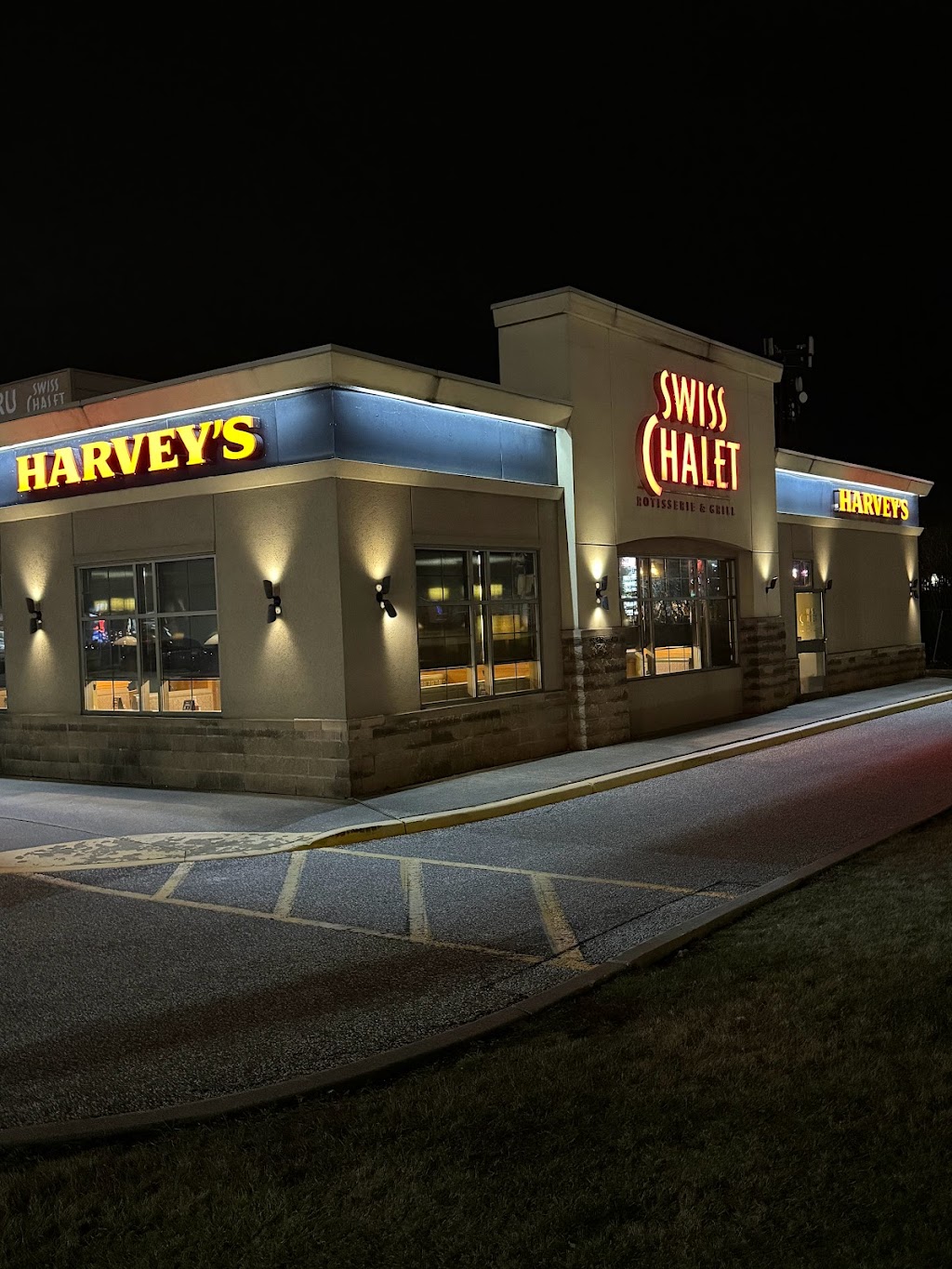 Harveys | 500 Manning Rd RR #1, Windsor, ON N8N 5H3, Canada | Phone: (519) 739-3101