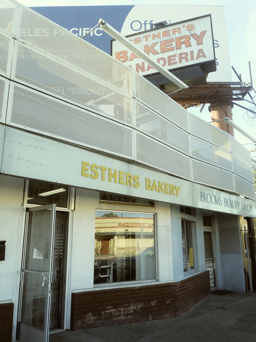 Esthers Bakery | 13314 Van Nuys Blvd, Pacoima, CA 91331, USA | Phone: (818) 896-0281