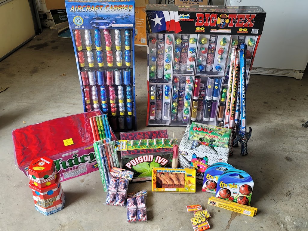 Alamo Fireworks Stand | 8669 Hwy 377, Argyle, TX 76226, USA | Phone: (210) 667-1106