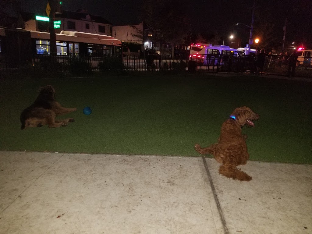 Manhattan Beach Dog Run | Park Ave, Brooklyn, NY 11235, USA | Phone: (212) 639-9675